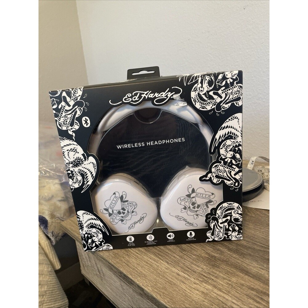 Ed Hardy Bluetooth Over-Ear Love Kills Slowly White New